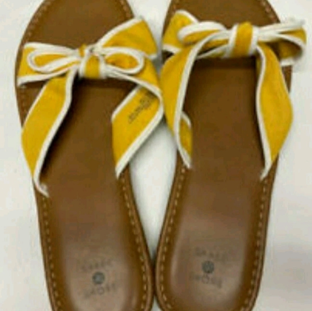 SHADE & SHORE Lorelei Crossband Bow Retro Yellow Bow Sandals NWT